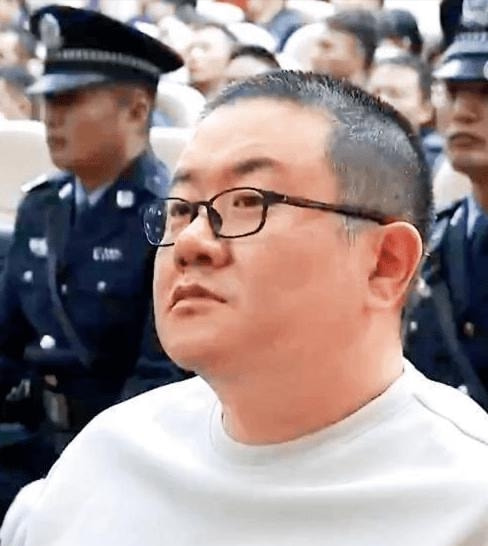 陕西孙小果事件深度解析，新京报的调查报道与公众反响