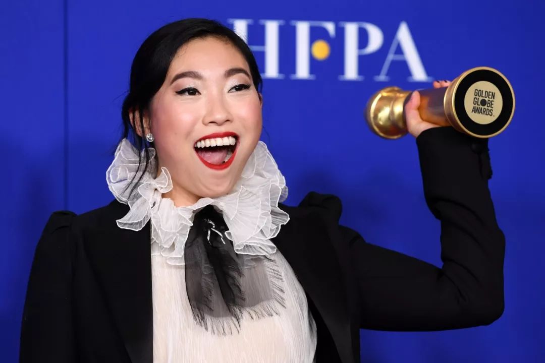 黄英自曝曾为红白喜事表演经历，一场20元的记忆