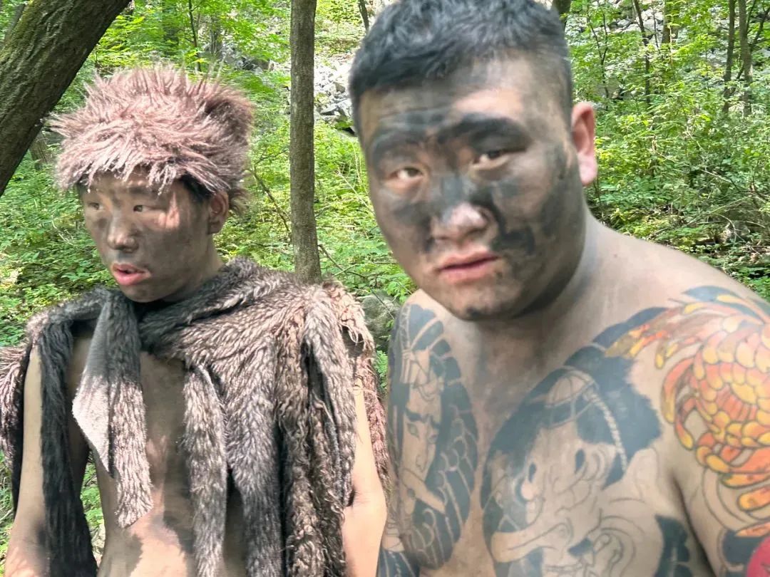 景区招野人日薪500，你心动了吗？